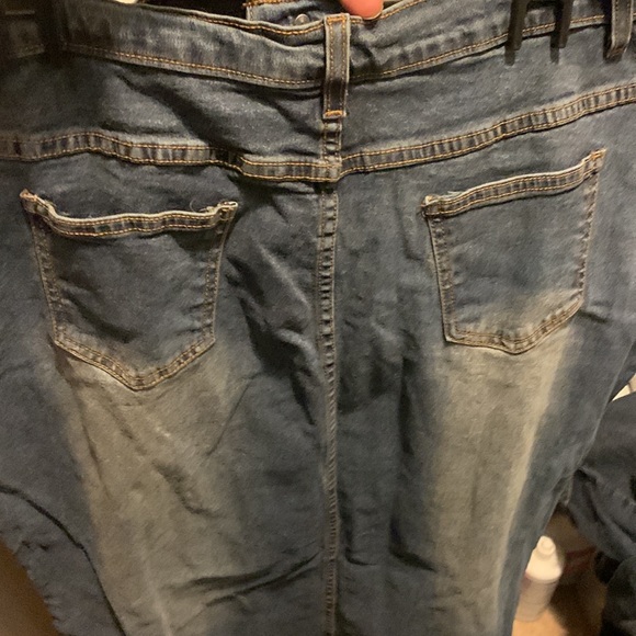 Studio Y suit - Picture 14 of 16